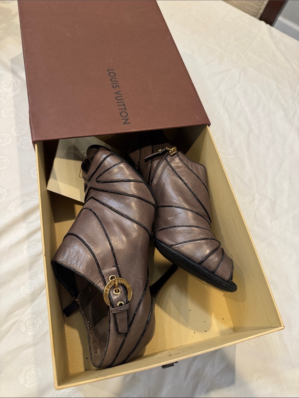 Authr Louis Vuitton Taupe Peep-Toe Leather Ankle Booties with Gold-Tone Buckle - Picture 15 of 15